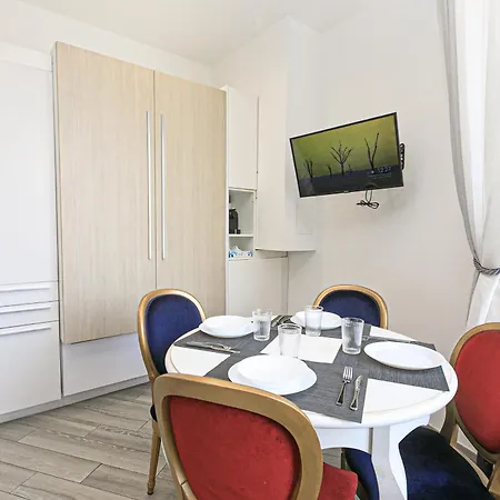 Apartment Dclass Acquario White *