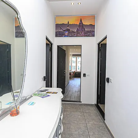 Dclass Acquario White